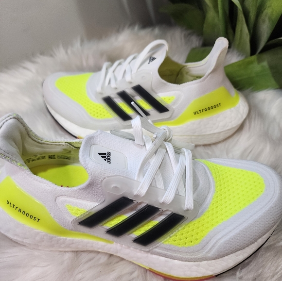 Adidas ADIDASUltraboost 21 Women Shoes size5.5 new